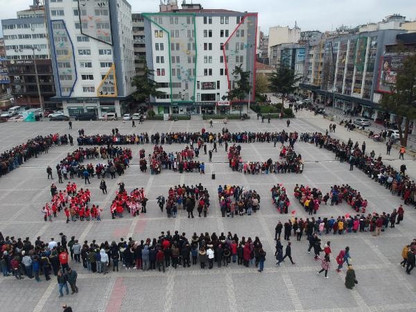 Samsun'da, 1919 öğrenci bir arada kitap okudu