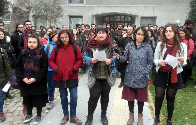 Bilgi Üniversitesi'ne saldırı protesto edildi