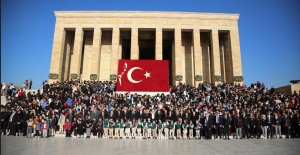 Doğa Koleji Öğrencileri Anıtkabir'i Ziyaret Etti